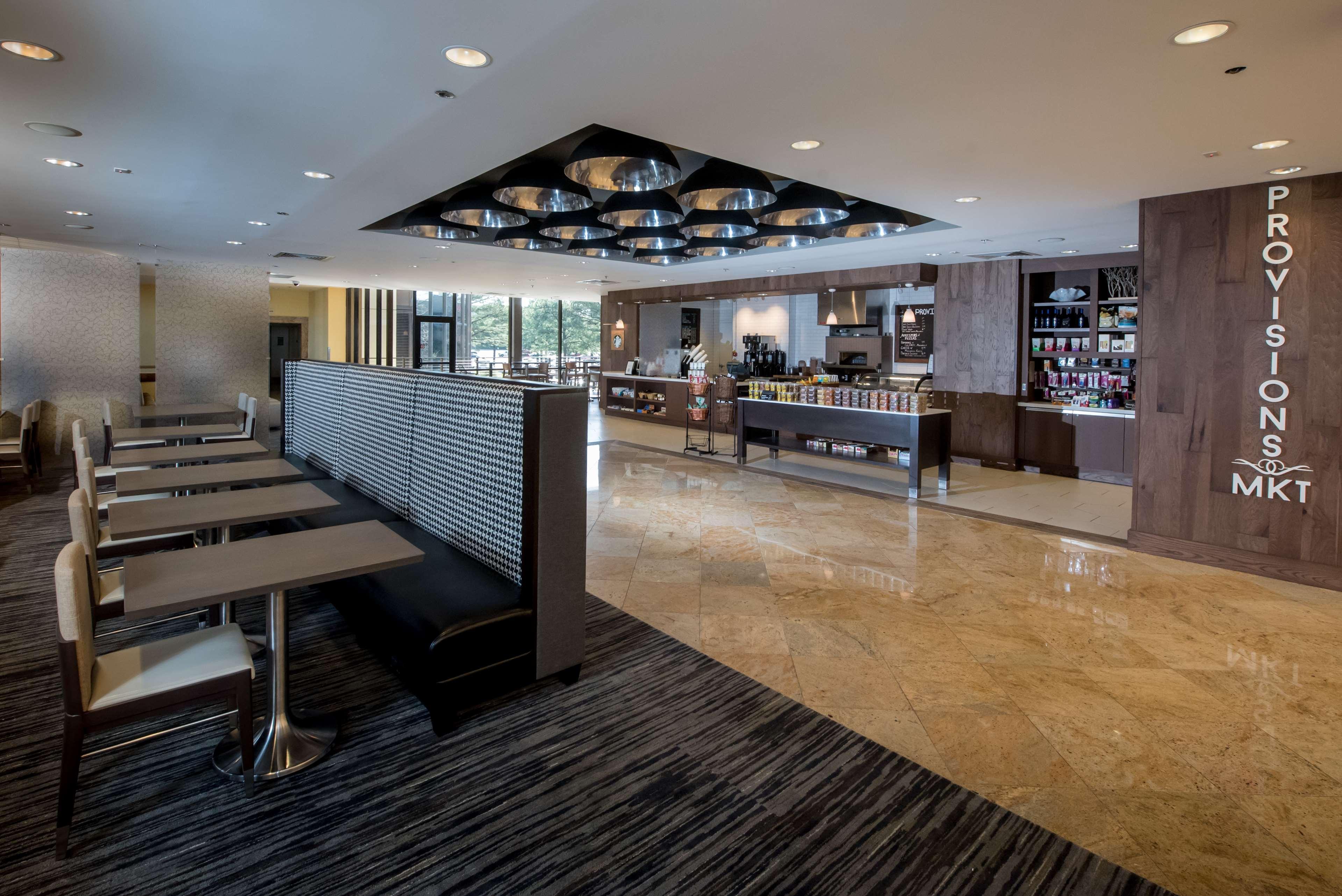 Hilton Memphis Hotel Exterior photo